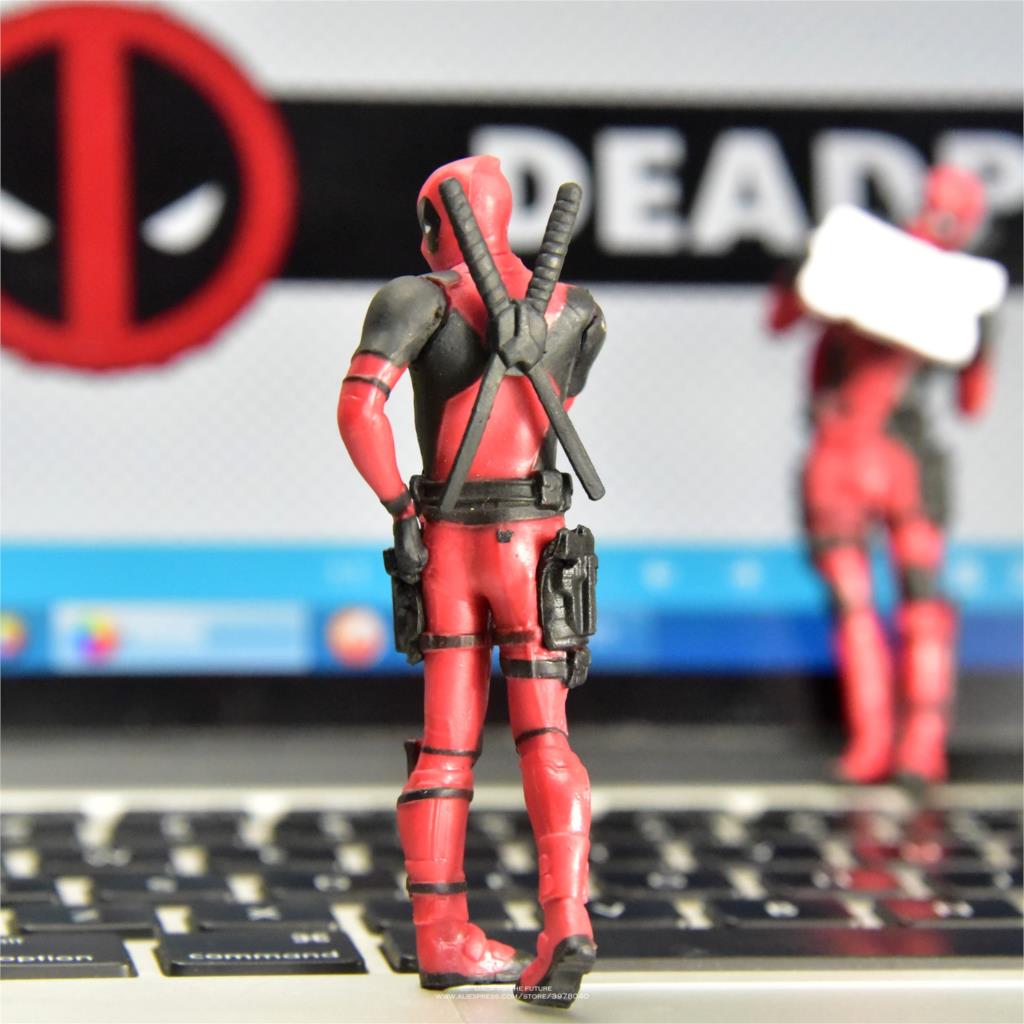 Deadpool Figure